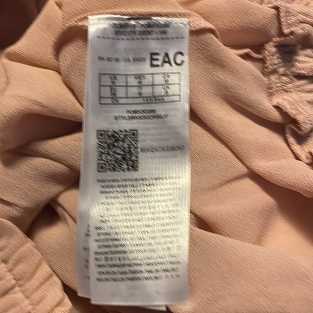 NWT GUESS‎ Women's Luissa Sheer Mock Neck Top Medium - Picture 3 of 8